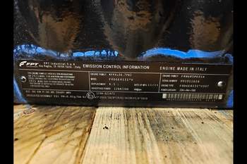 salg af Shortblock New Holland T6.175
