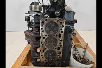 salg af Shortblock New Holland T6.175