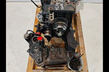 salg af Shortblock New Holland T6.175