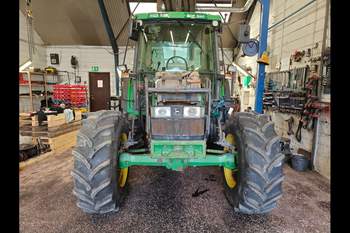 salg af John Deere 6210 traktor