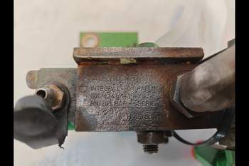 salg af John Deere 6210 Hydraulic brake valve