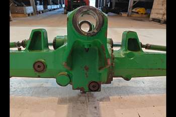 salg af John Deere 6210 Front Axle