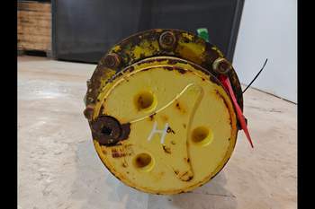 salg af John Deere 6210 Front Axle