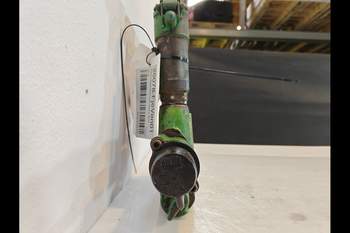 salg af John Deere 6210 Remote control valve