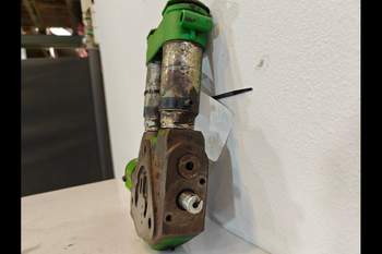 salg af John Deere 6210 Remote control valve