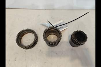 salg af John Deere 6210 Transmission Parts