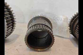 salg af John Deere 6210 Transmission Parts