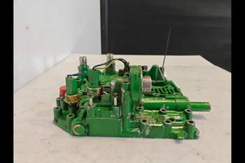 salg af John Deere 6210 Transmission Parts
