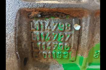 salg af John Deere 6210 Transmission Housing