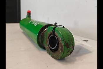 salg af John Deere 6210 RIGHT Lift Cylinder