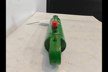 salg af John Deere 6210 RIGHT Lift Cylinder