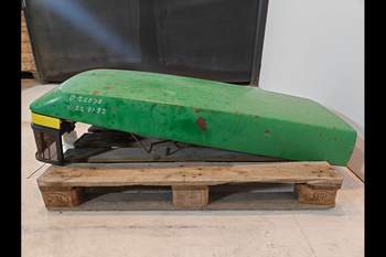 salg af John Deere 6210  Engine Hood