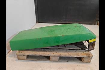salg af John Deere 6210  Engine Hood