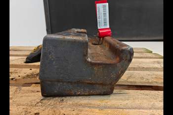 salg af Basisklods New Holland 7840