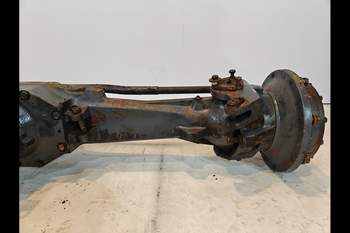 salg af Foraksel New Holland 7840
