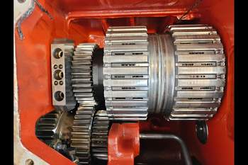 salg af Gearkasse New Holland 7840