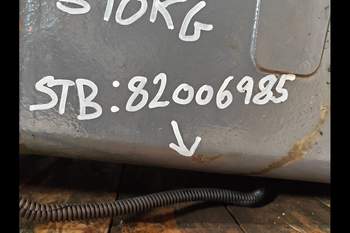 salg af Gearkasse New Holland 7840