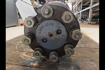 salg af Lår New Holland 7840 Venstre