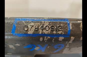 salg af Manifold New Holland 7840 Indsugning