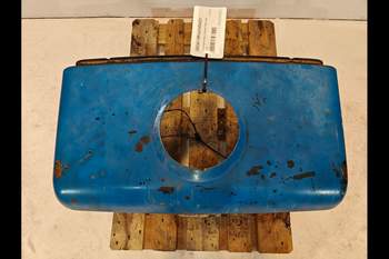 salg af Motorhjelm New Holland 7840  Del