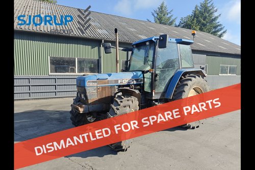 salg af New Holland 7840 traktor