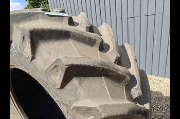 salg af Case CVX 1195 RIGHT Tire