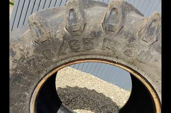 salg af Case CVX 1195 LEFT Tire