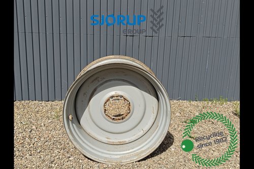 salg af Case CVX 1195 LEFT Rear Rim
