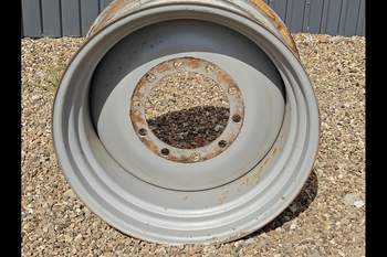salg af Case CVX 1195 LEFT Front Rim