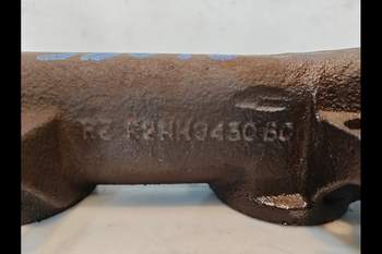 salg af Manifold New Holland 8560 Udstødning