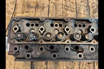 salg af Topstykke New Holland 8560