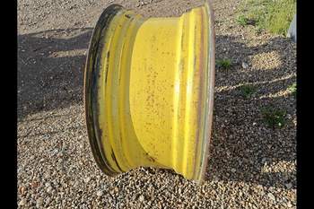 salg af Fælg New Holland 8340 Bag Højre