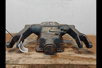 salg af Lift New Holland 8340