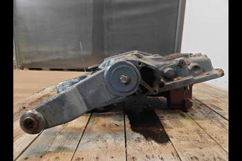 salg af Lift New Holland 8340