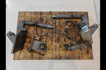 salg af Liftcylinder New Holland 8340