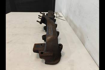 salg af Manifold New Holland 8340 Udstødning