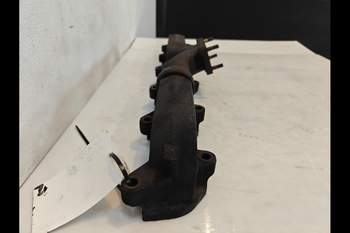 salg af Manifold New Holland 8340 Udstødning