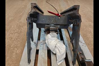 salg af Træk New Holland 8340