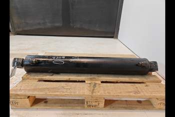 salg af Bomcylinder New Holland B115D