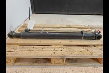 salg af Tiltcylinder New Holland B115D
