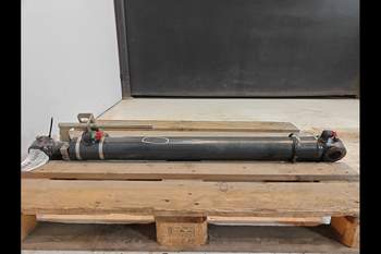 salg af Tiltcylinder New Holland B115D