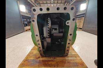 salg af John Deere 8320R Rear Transmission