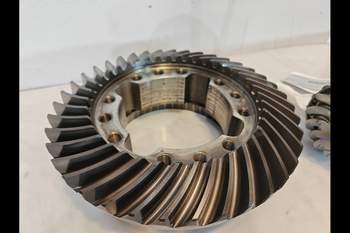 salg af John Deere 8320R Front axle differential
