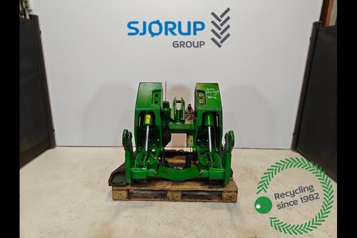 salg af John Deere 8320R Frontlift