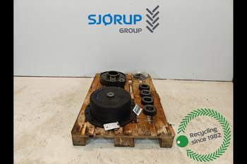 salg af John Deere 8320R LEFT Front axle final drive