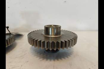 salg af John Deere 8320R Transmission Parts