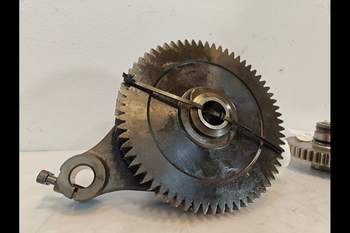 salg af John Deere 8320R Transmission Parts