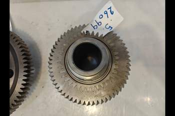 salg af John Deere 8320R Transmission Parts