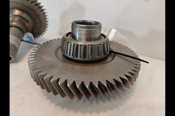 salg af John Deere 8320R Transmission Parts