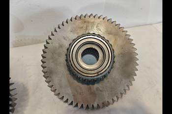 salg af John Deere 8320R Transmission Parts
